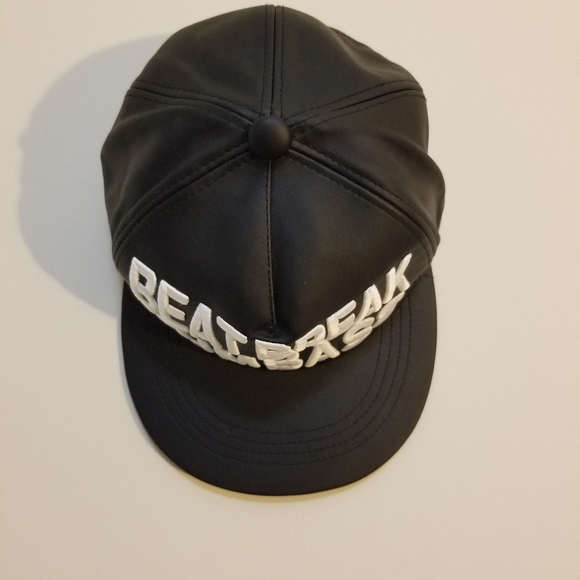 Snapback - Picture 2 of 5